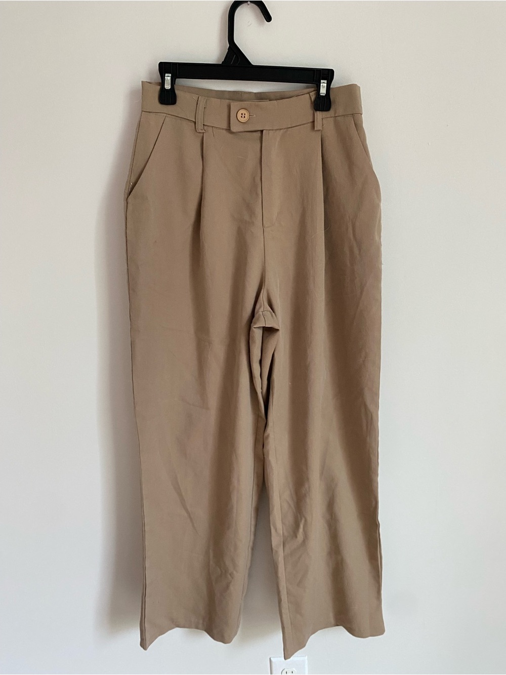 Vogue Beige Pleated Chinos
